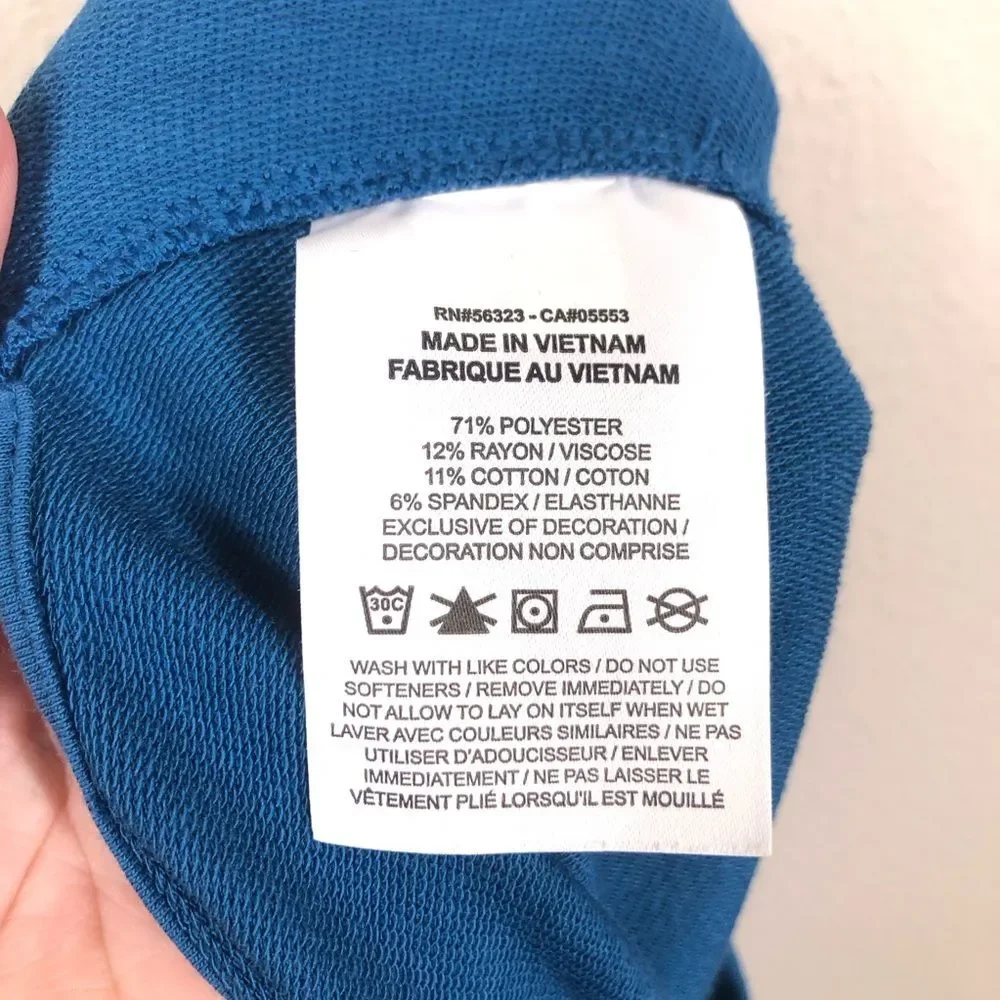 Nike Yoga Women Dry-Fit Fleece Crew Neck Sweatshirt Teal Medium